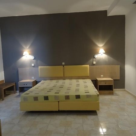 Evas Rooms Faliraki Buitenkant foto