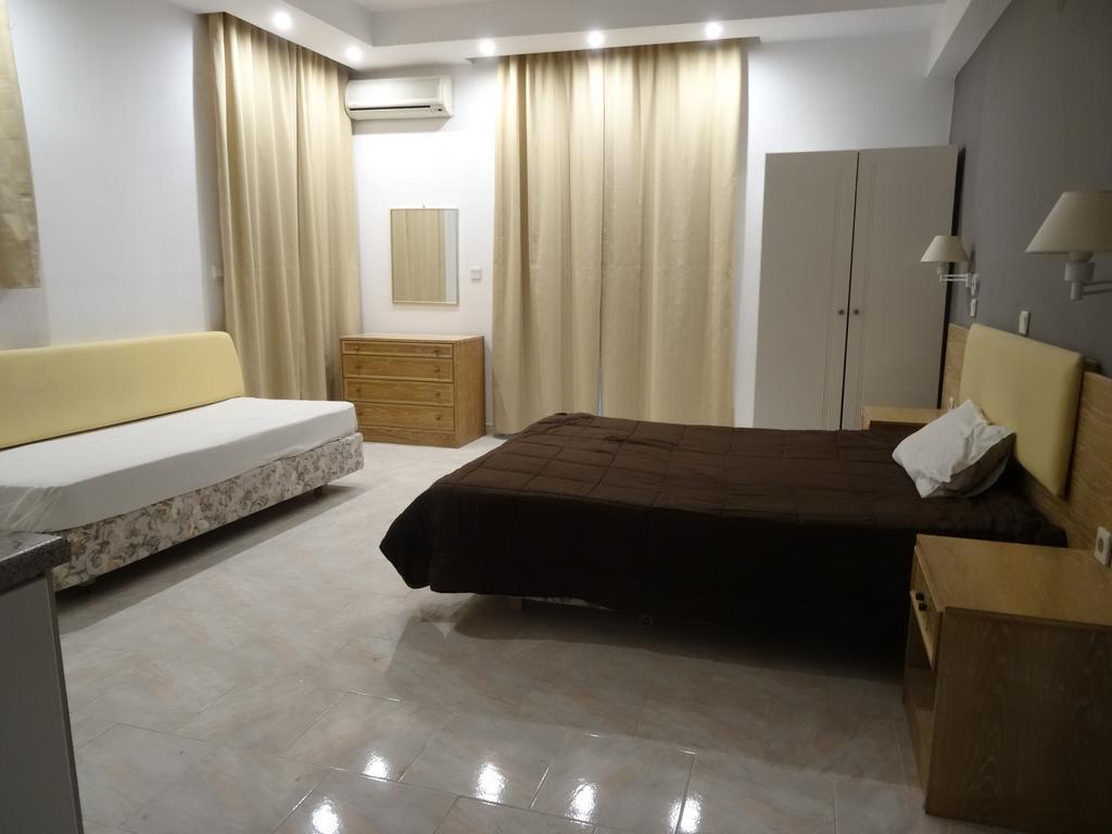 Evas Rooms Faliraki Buitenkant foto