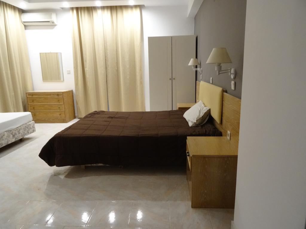Evas Rooms Faliraki Buitenkant foto